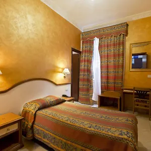 Lella Hotel